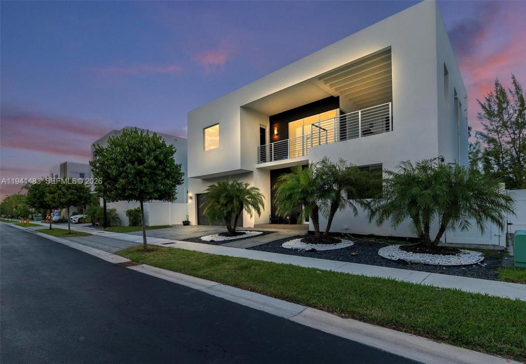 10055 NW 77th St, Doral, Floryda 33178, USA