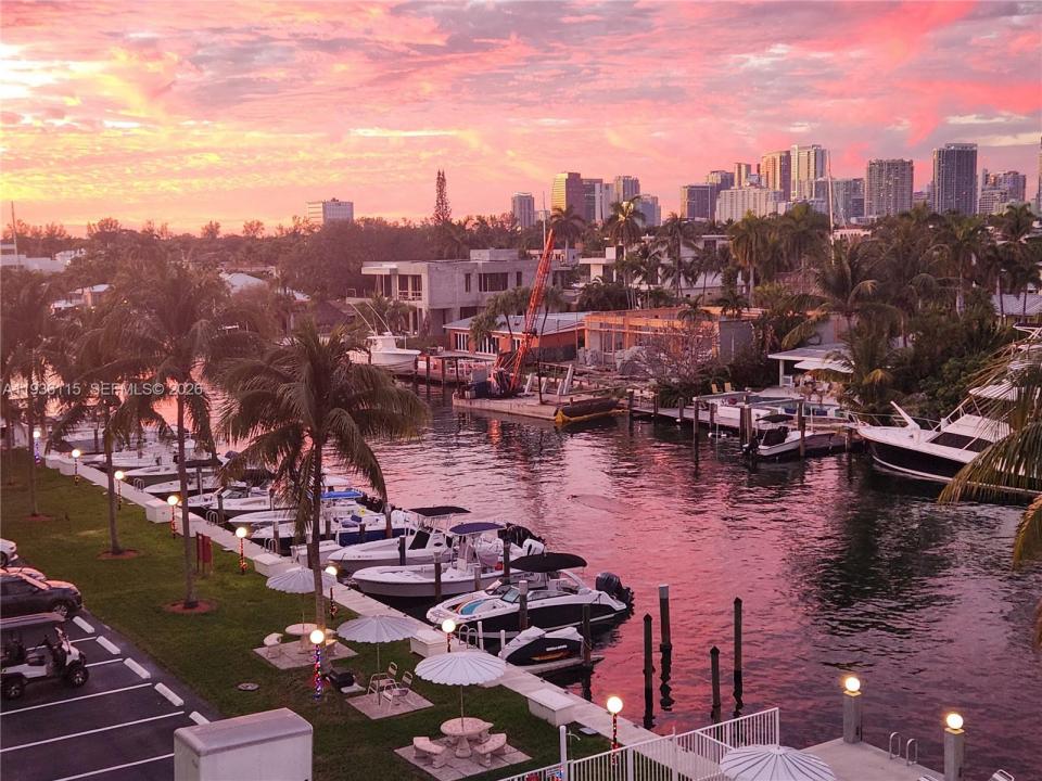 1731 SE 15th St 511, Fort Lauderdale, Floride 33316, États-Unis