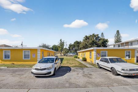 130 - 132 - 134 - 136 SW 8th Ave, Delray Beach, Florida 33444, USA