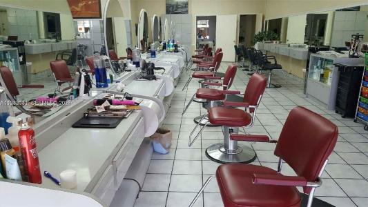 7140 & 7142 N Nob Hill Rd, Tamarac, Florida 33321, USA