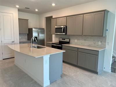 6121 Rancho Ln, Green Acres, Floryda 33415, USA