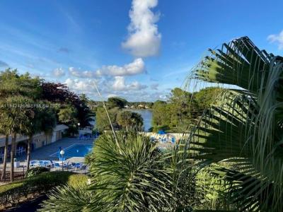 1902 Bermuda Cir E2, Coconut Creek, Florida 33066, USA