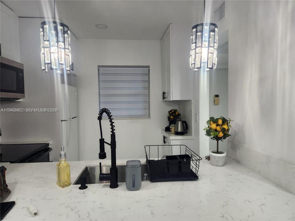 5001 NW 34th St 305, Lauderdale Lakes, Floride 33319, États-Unis