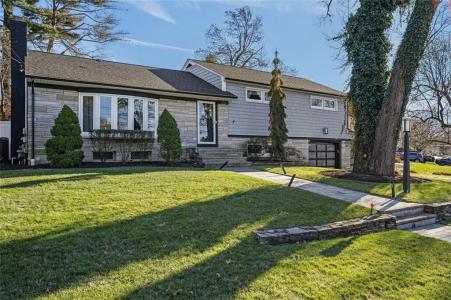 210 Summit Drive, Cranston, RI 02920, USA