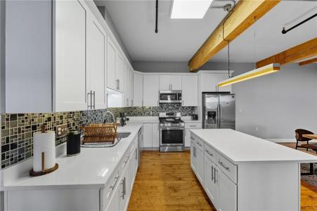 396 Roosevelt Avenue, Central Falls, Rhode Island 02863, États-Unis