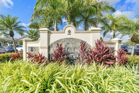 18044 NW 6th Street 101, Pembroke Pines, Florida 33029