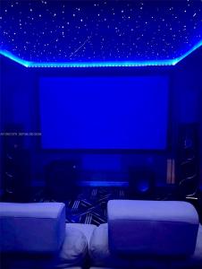 6105 Royal Poinciana Ln, Tamarac, Florida 33319, USA