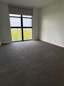 2000 Towerside Ter 1005, Miami, Florida 33138, USA