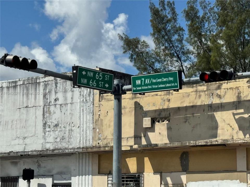 6501 NW 7th Ave, Miami, Florida 33150, USA