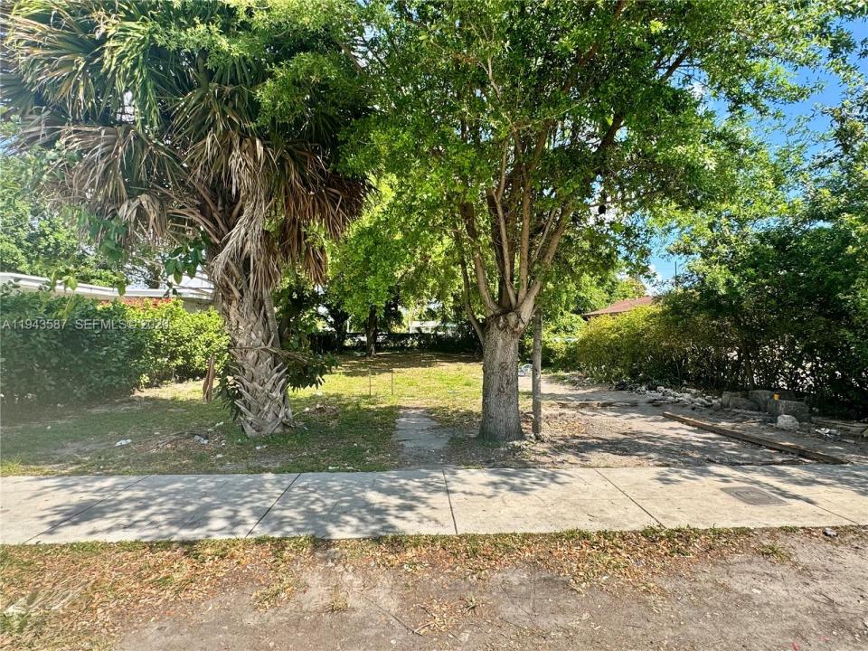 629 NW 65th St, Miami, Florida 33150, Stati Uniti