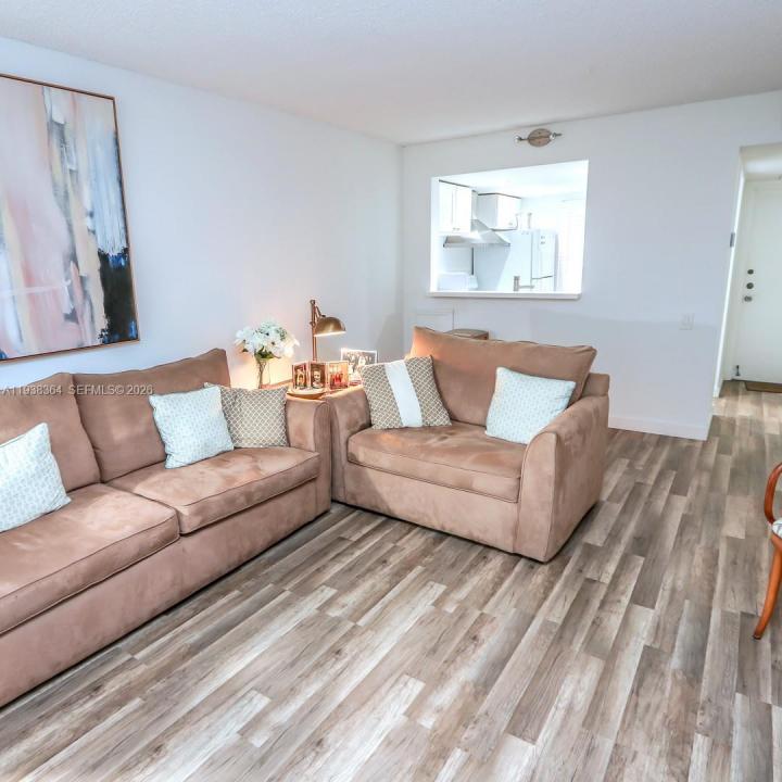 9150 Lime Bay Blvd 212, Tamarac, Floride 33321, États-Unis