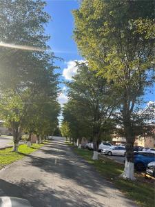 260 NW 107th Ave 212, Miami, Florida 33172, USA