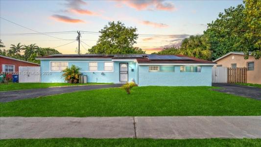 18502 NW 23rd Ct, Miami Gardens, Florida 33056, USA