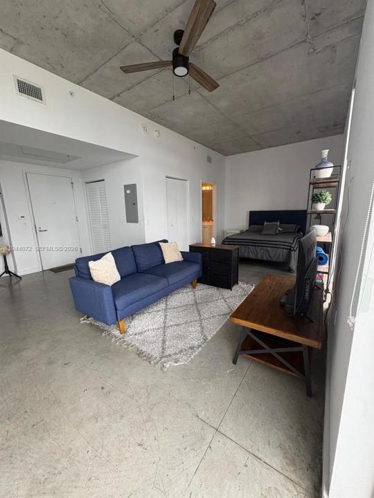 151 SE 1st St 3404, Miami, Florida 33131, USA