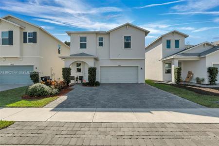 1827 Lake Cove Dr, Lake Worth, Florida 33460