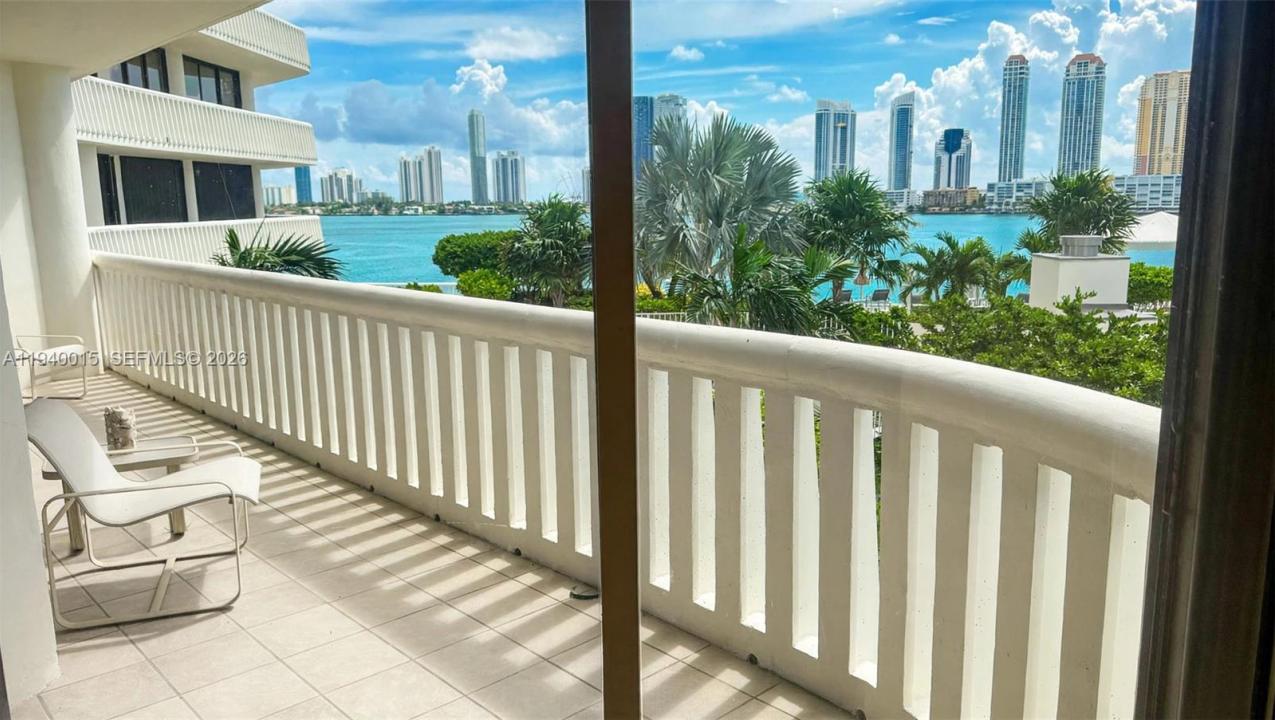 3000 Island Blvd 502, Aventura, Florida 33160, Stati Uniti