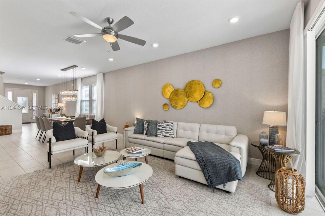 353 Southfield St, Floride 34747, États-Unis