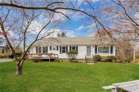 299 Succotash Road, South Kingstown, RI 02879, USA