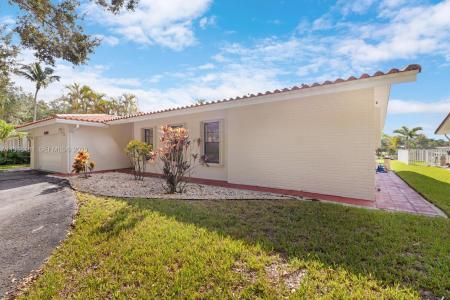 8460 Menteith Ter, Miami Lakes, Florida 33016, Estados Unidos