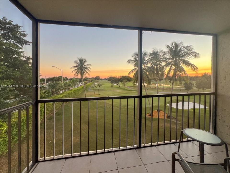 8900 Washington Blvd 401A, Pembroke Pines, Florida 33025, Stati Uniti