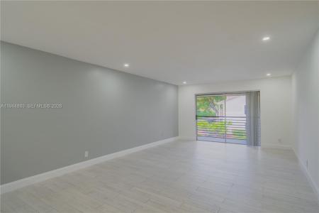 2830 Riverside Dr 201-3, Coral Springs, Florida 33065, USA