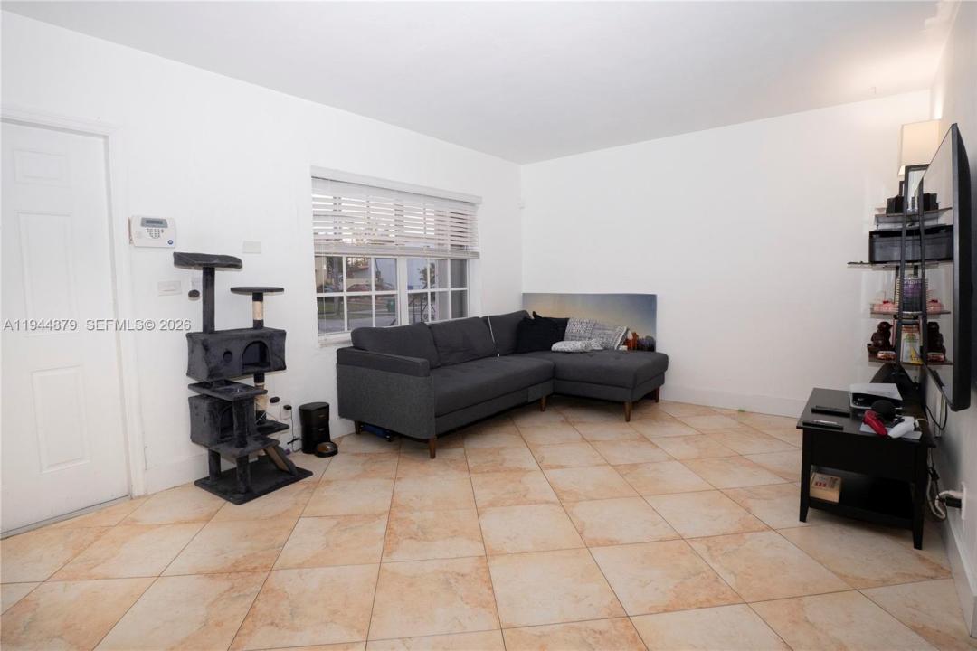 111 SW 31st Ct, Miami, Florida 33135