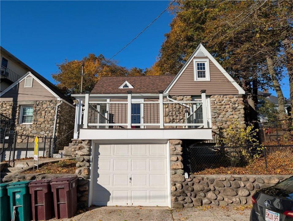 56 Mailloux Street, Woonsocket, רוד איילנד 02895, ארצות הברית של אמריקה