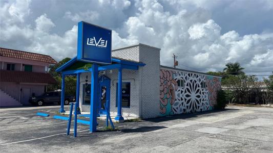 321 NE 44th Street, Oakland Park, Florida 33334, Estados Unidos