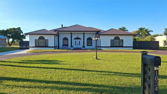 1034 Bayberry Loop, Clewiston, Florida 33440, USA