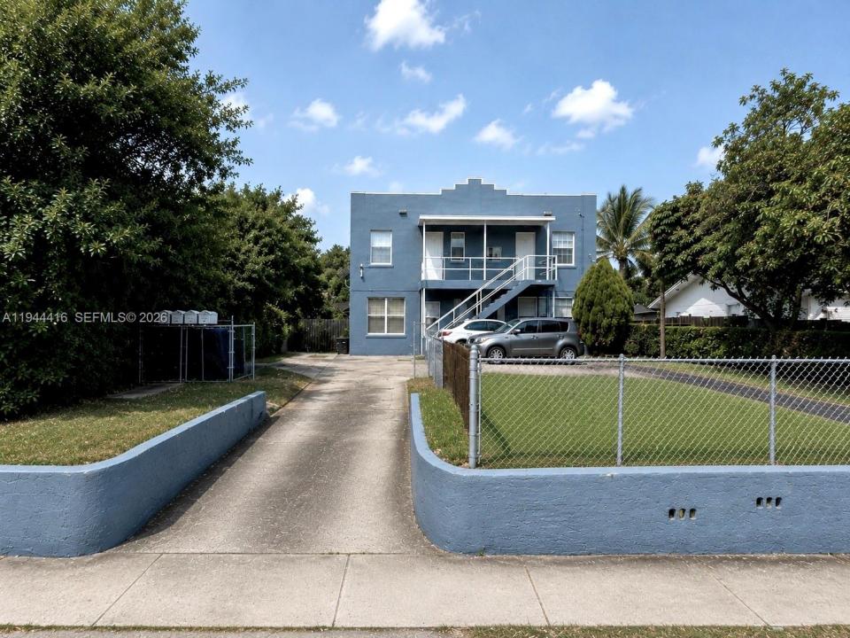 1821 NW 33rd St, Miami, Florida 33142, Amerika Birleşik Devletleri