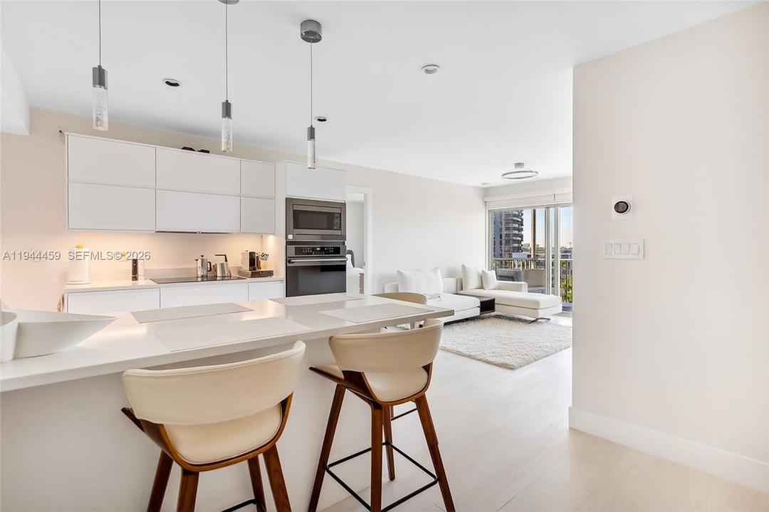 300 Diplomat Pkwy 811, Hallandale Beach, Flórida 33009, Estados Unidos