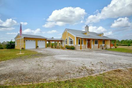 194 LEISURE LN, Other City - In The State Of Florida, Florida 33960, USA