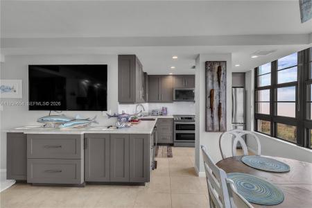 320 Seaview Ct 312, Marco Island, Floride 34145, États-Unis