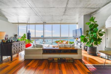 7934 West Drive 1402, North Bay Village, Florida 33141, Stati Uniti