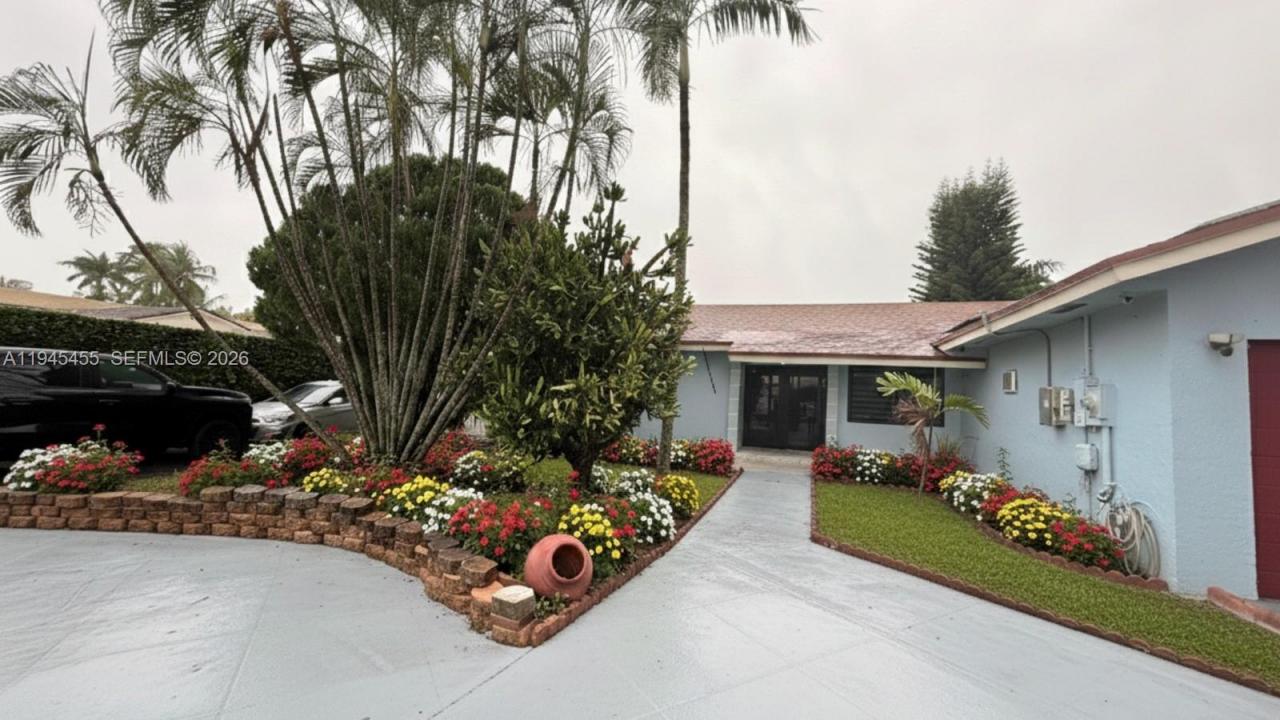 10417 NW 129th St Main, Hialeah Gardens, Florida 33018