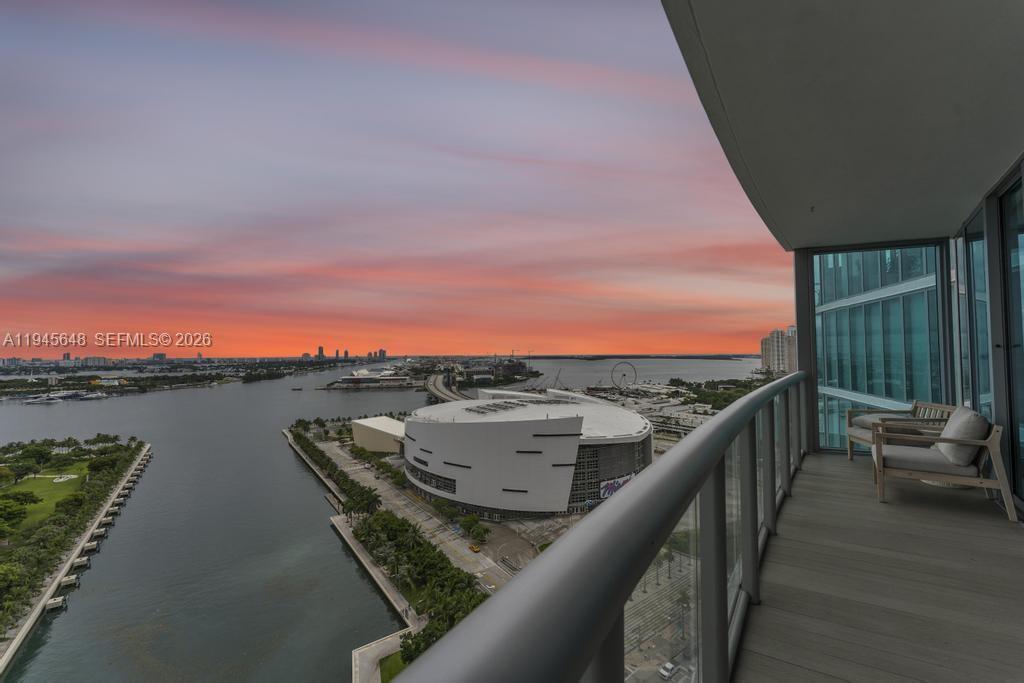 888 Biscayne Blvd 2409, Miami, Floride 33132, États-Unis