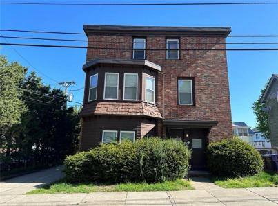 303 Lafayette Street, Pawtucket, 羅德島州 02860, 美國