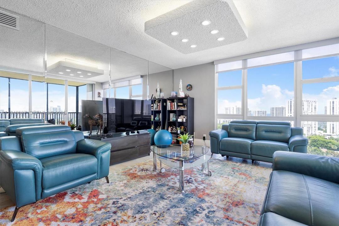 20379 W Country Club Dr 1933, Aventura, Florida 33180, Amerika Birleşik Devletleri