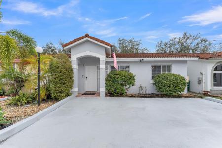 8255 NW 186th St 1002, Hialeah, Florida 33015, USA