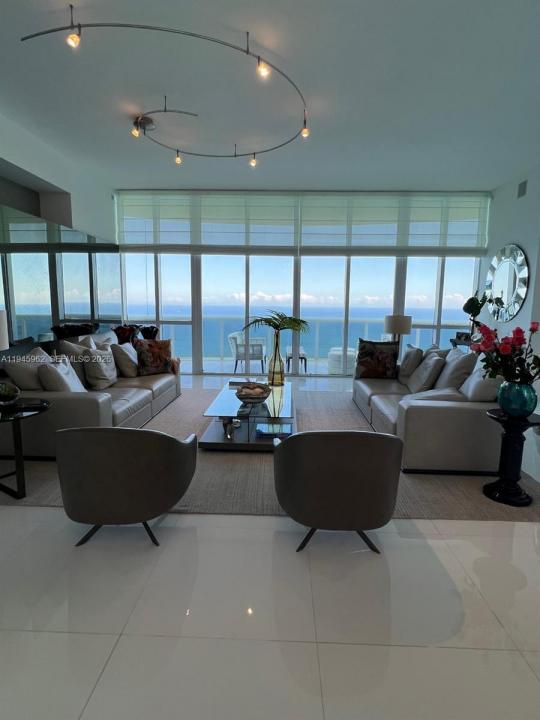 15811 Collins Ave 4101, Sunny Isles Beach, Floride 33160, États-Unis