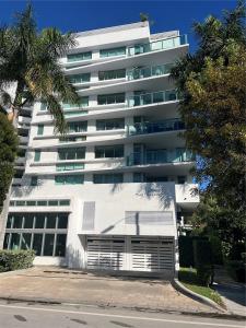 1133 102nd St 602, Bay Harbor Islands, Florida 33154, USA