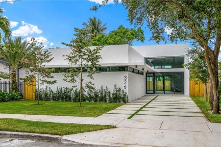 326 NW 40th St, Miami, Florida 33127, USA