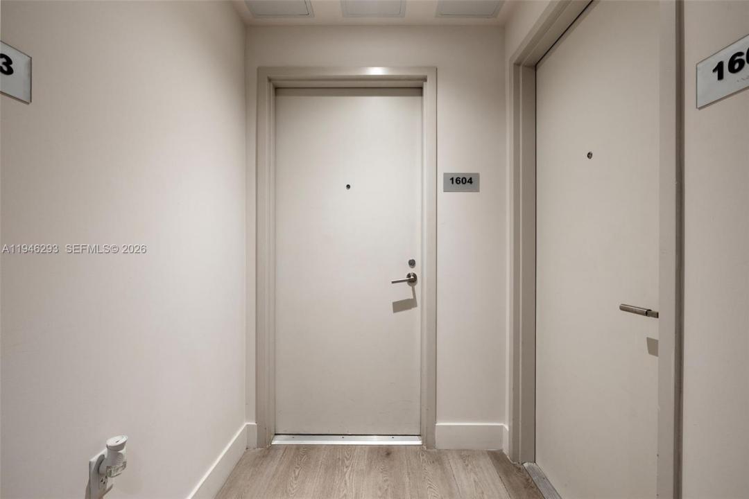 239 SW 9th St 1604, Miami, Floride 33130, États-Unis