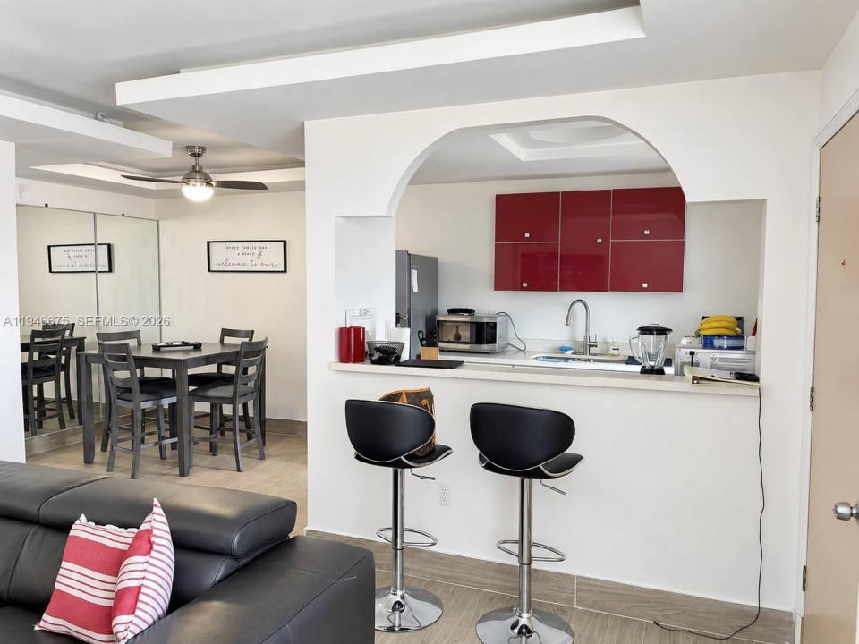 16900 NE 14th Ave 209, Miami, Florida 33162, Stati Uniti