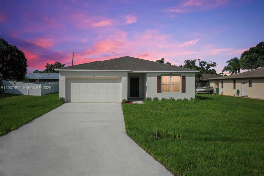811 SE Seahouse Dr, Port St. Lucie, Floride 34983, États-Unis