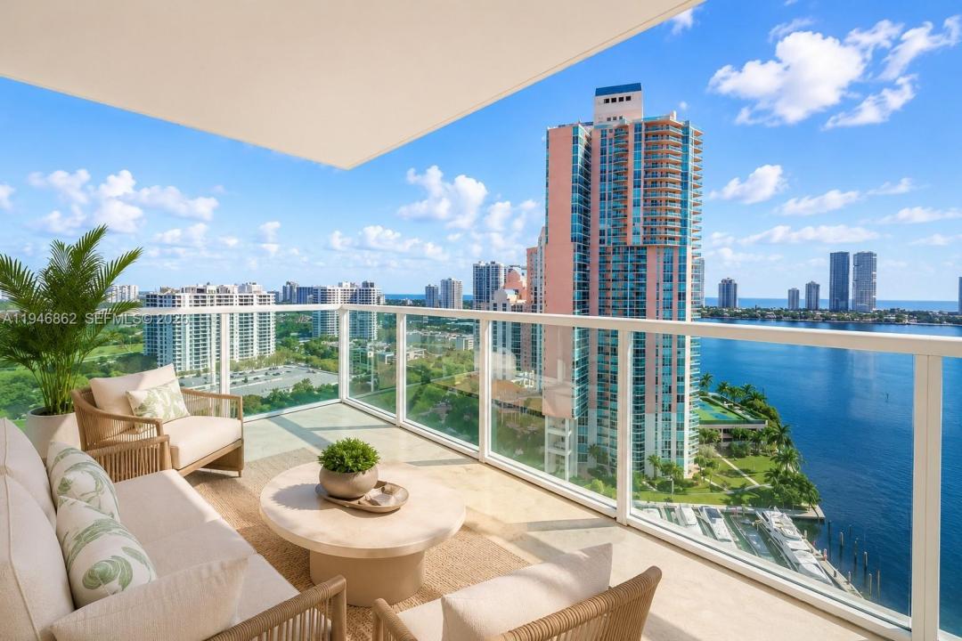 3330 NE 190th St 1912, Aventura, Floryda 33180, USA