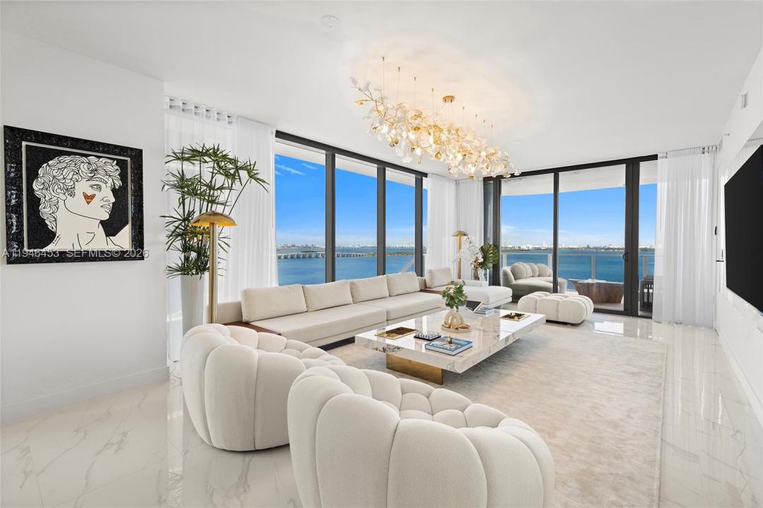 700 NE 24th Street 1601, Miami, Florida 33137, Stati Uniti