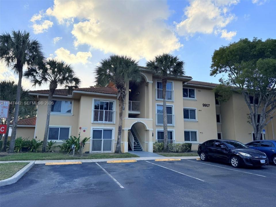 9907 Westwood Dr 21-2, Tamarac, Floride 33321, États-Unis