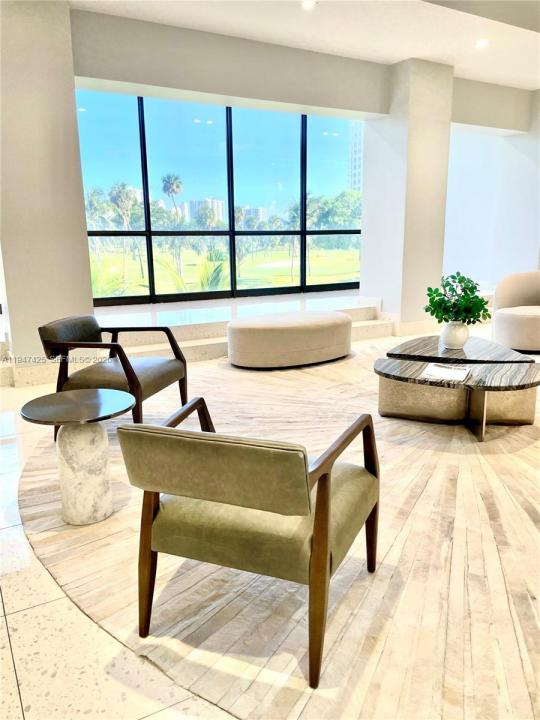 20335 W Country Club Dr 405, Aventura, Florida 33180, USA