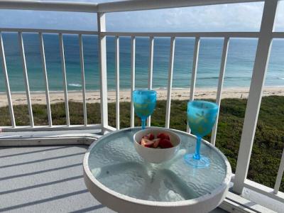 3870 N Hwy Highway A1a 906, Hutchinson Island, Florida 34949